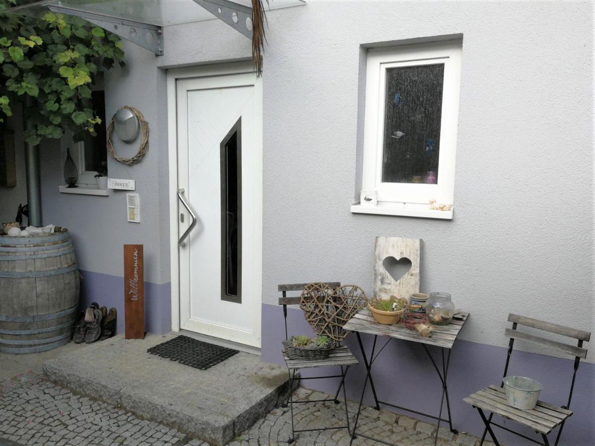 Haus Bienen Bed & Breakfast Ihringen Exterior foto
